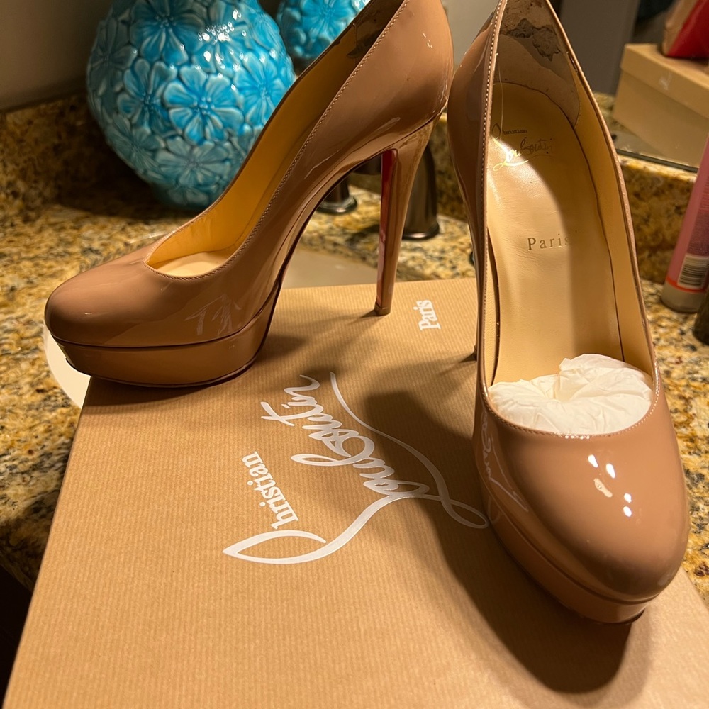 Authentic Christian Louboutin Bianca Nude